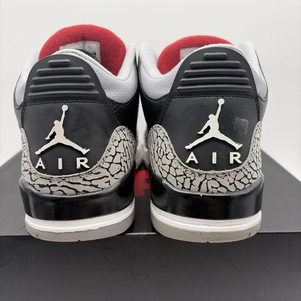 Size 9 - Jordan 3 Retro release 2011 (136064-010)